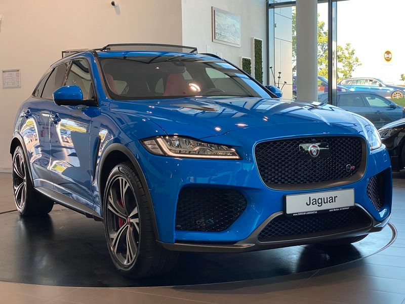 Jaguar F-Pace SVR AWD Sbel Pano SurrView AdSR ACC AHK