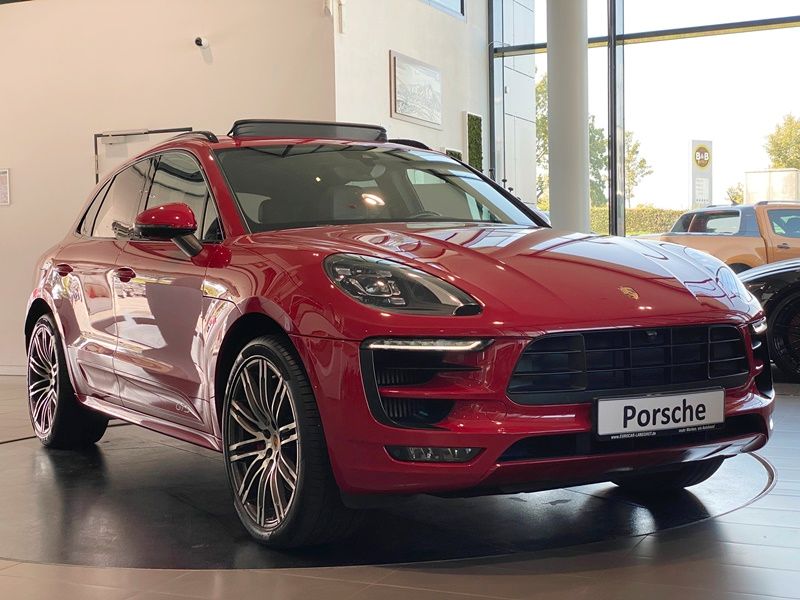 Porsche Macan GTS PDK Chrono 18-Wege PCM PDLS+ Pano PASM