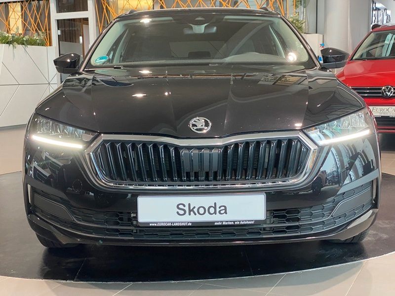 Skoda Octavia Combi 1.5 TSI Active SmartLink Shzg LED