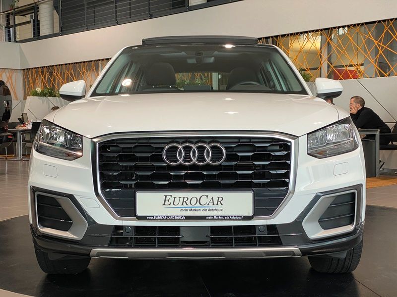 Audi Q2 35 TDI design Navi Pano El.Heckklappe Kamera