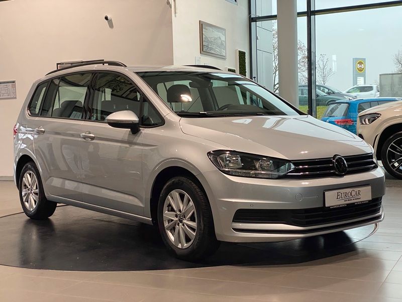 Volkswagen Touran 2.0 TDI Comfortl DigiCockpit Navi ACC AHK