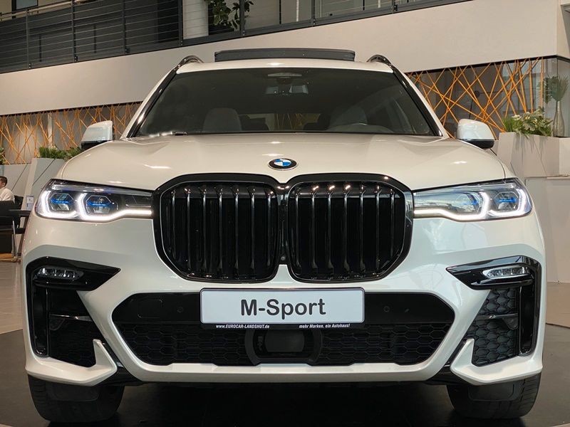 BMW X7 40d M-Sport Laser Sbel Exec.Drive ACC AHK 22"