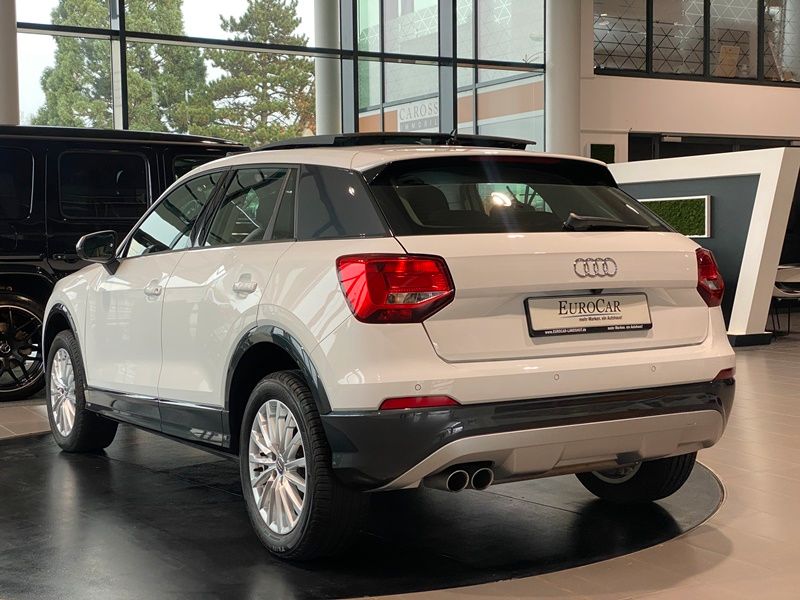 Audi Q2 35 TDI design Navi Pano El.Heckklappe Kamera